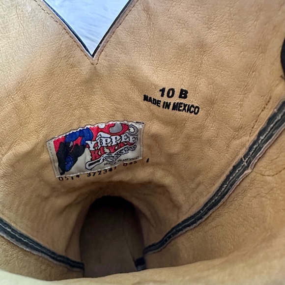 Old Gringo Black Heeled Boots! Sz 10, but run small.Gorgeous black Yippee Kiyay - Picture 4 of 7